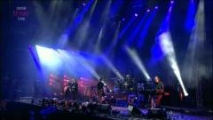 The Cure - Just Like Heaven - Reading 2012