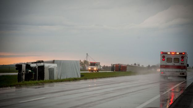 Des tornades frappent à nouveau les Etats-Unis