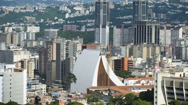 Un mausolée géant pour célébrer Simon Bolivar à Caracas