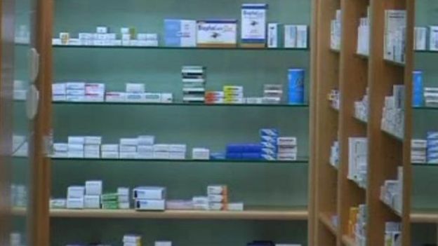 Grèce : les médicaments se payent au prix plein