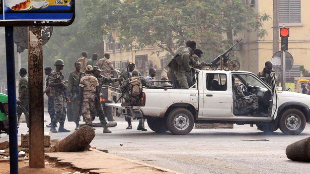 La situation reste confuse au Mali après le coup d'état mené à l'encontre du président Touré
