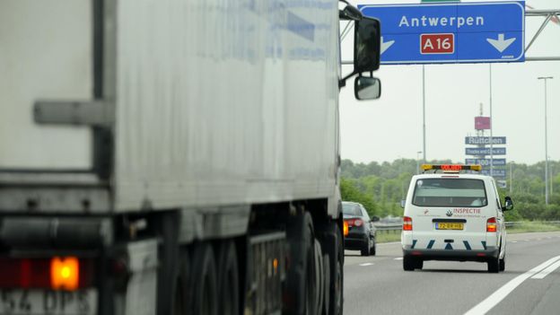 Selon l’UBOT, 11% de chauffeurs ne trouvent pas de place de parking sur les aires d’autoroutes pour passer la nuit. 