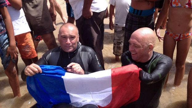 Philippe Croizon et Arnaud Chassey à leur arrivée au Maroc, jeudi