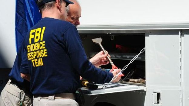Illustration: des agents du FBI au travail