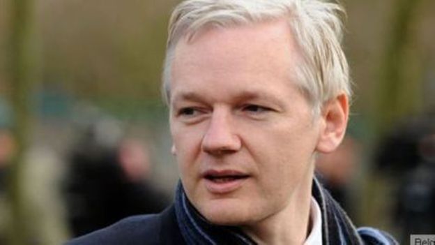 Assange toujours à l'ambassade d'Equateur, les tractations se poursuivent
