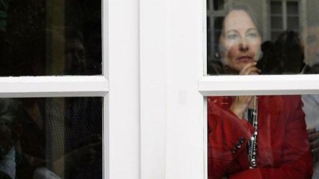 La défaite de Ségolène Royal à La Rochelle ne peut occulter la nette victoire des socialistes français au second tour des législatives