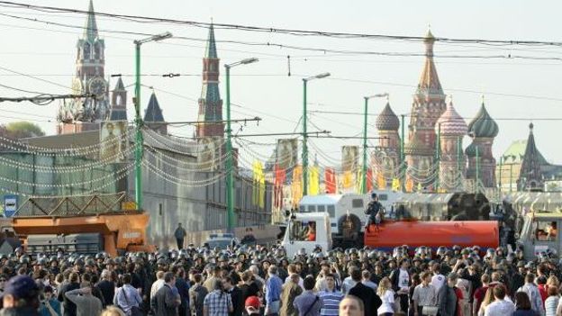 Le retour de Vladimir Poutine au Kremlin sur fond de contestation