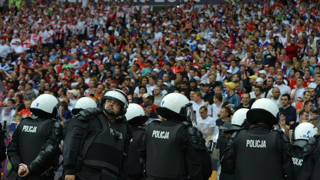 Les policiers lors du match Pologne-Russie