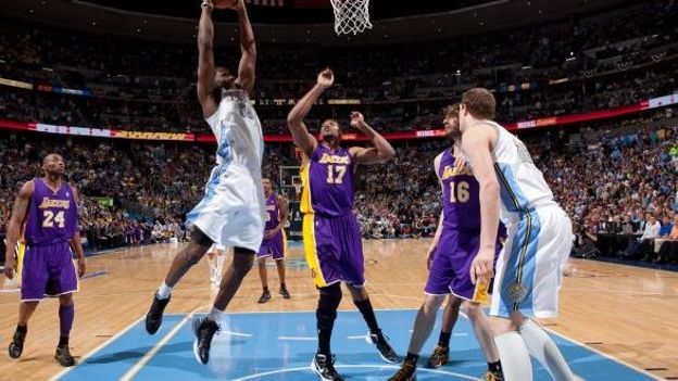 Kenneth Faried et Andrew Bynum 