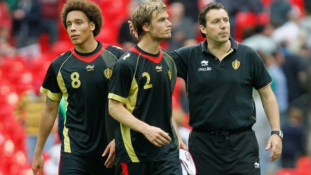 Wilmots réconforte ses joueurs