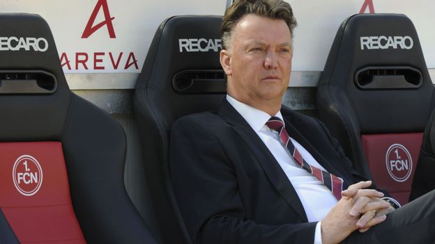 Van Gaal prend la tête des Oranje