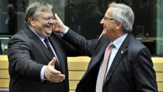 Le ministre des Finances grec Evangélos Vénizélos (G) et le président de l'Eurogroupe Jean-Claude Juncker, le 1er mars 2012 à Bruxelles Le ministre des Finances grec Evangélos Vénizélos (G) et le président de l'Eurogroupe Jean-Claude Juncker, le 1er mars 2012 à Bruxelles