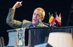 Hugh Laurie  - Christophe Toffolo &copy;