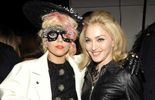Lady Gaga et Madonna se font la guerre des fesses