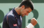 Djokovic s'en sort au forceps
