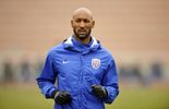 Le coach de QPR intéressé par Anelka