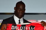 Balotelli règle ses comptes avec l'Angleterre