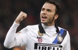 Vers un échange Pazzini - Caceres ?