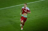 123 Le slip de Bendtner lui coûte un match