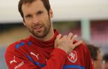 Touché à une épaule, Cech assure être prêt samedi