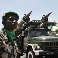 Illustration: un soldat malien lors des parades pour le cinquantenaire de l'indépendance