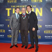 Steven Spielberg et deux des acteurs de "son" Tintin.