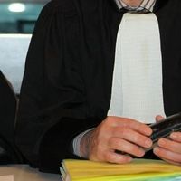 La loi Salduz prévoit la présence d’un avocat dès le premier interrogatoire pour les personnes privées de liberté. 