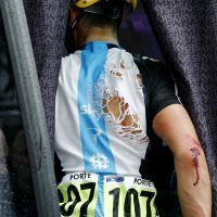 Le maillot déchiré de Porte