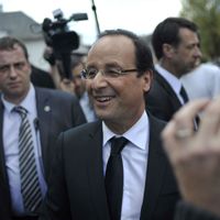 F. Hollande impose un nouveau style en France et est attendu en Europe