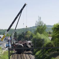 Opérations de déblaiement sur les lieux de l'accident à Godinne