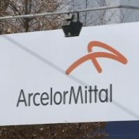 Le gouvernement wallon rencontrera lundi la direction d'ArcelorMittal.