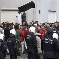 Interdire les mouvements radicaux? On en parle à 11h30